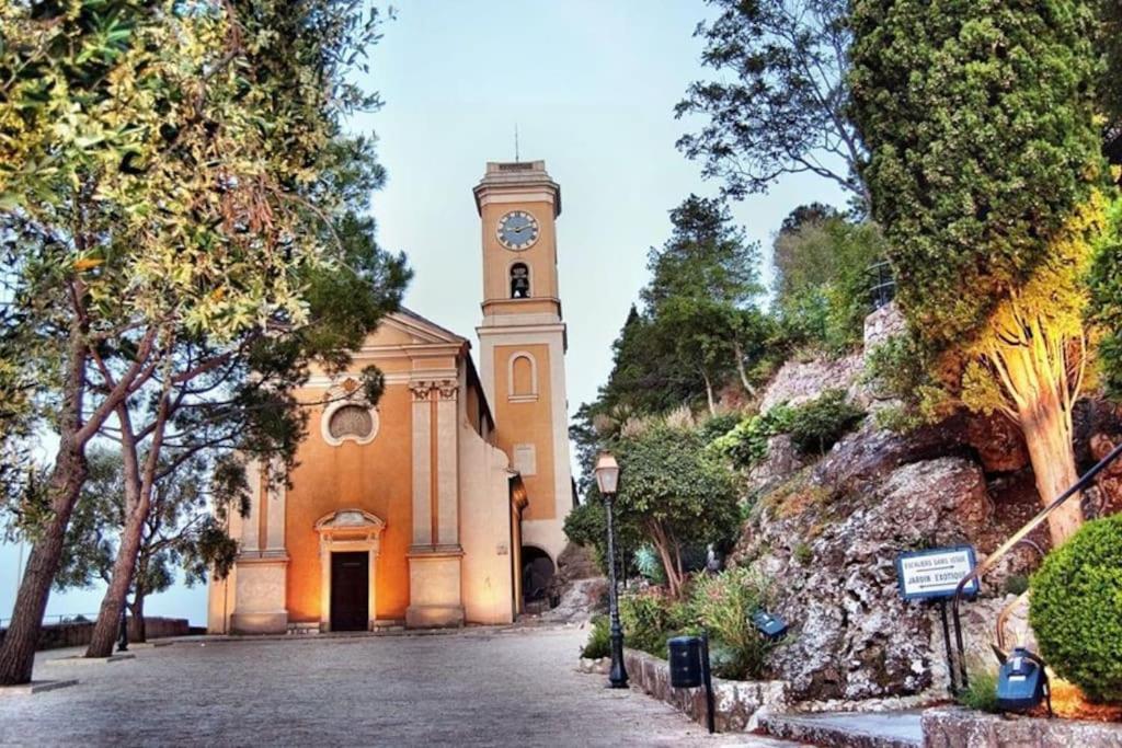 Studio au calme, avec terrasse et parking à Eze village Esterno foto